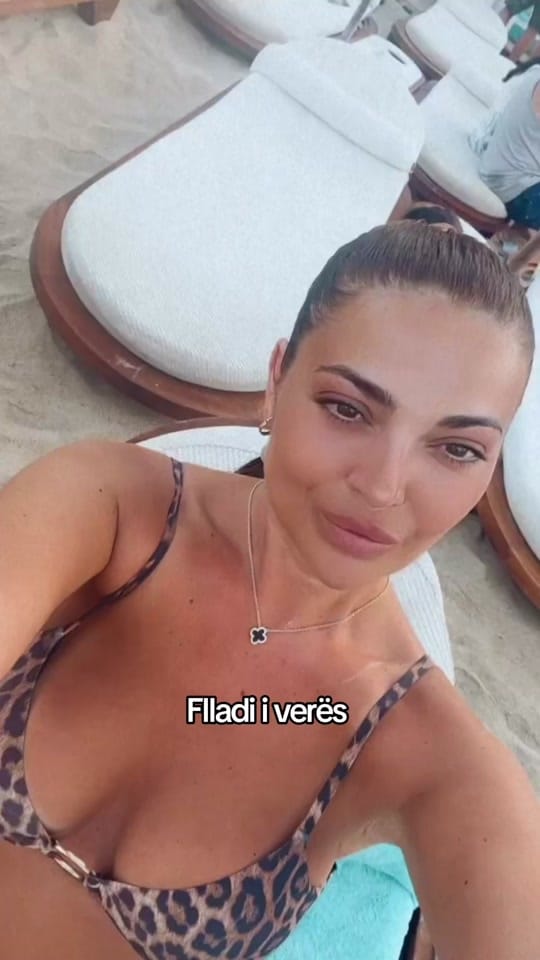 Post 10 by Anna on TikTok (video)