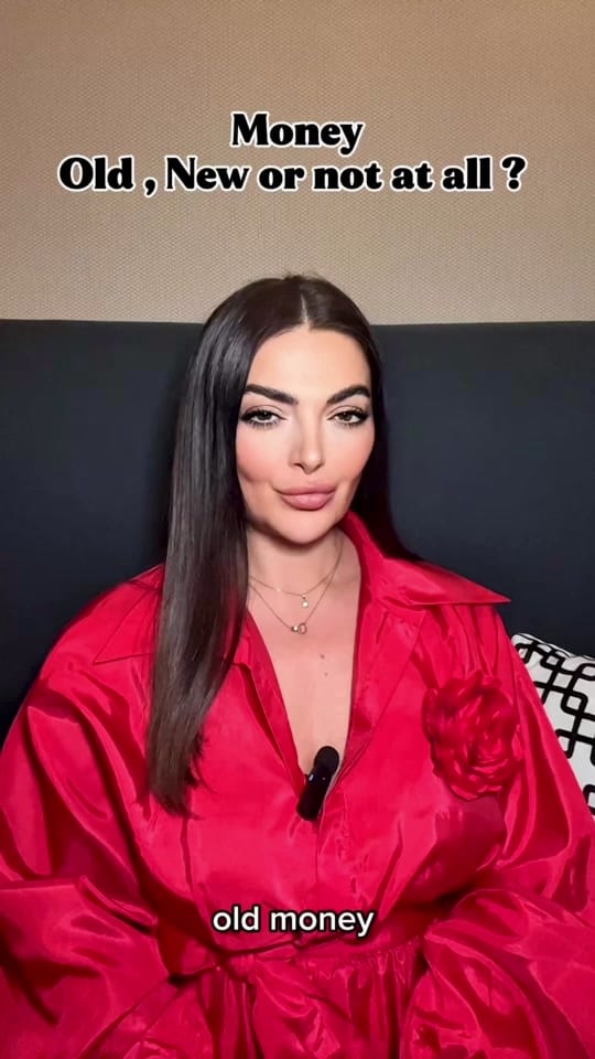 Post 3 by Anna on TikTok (video)