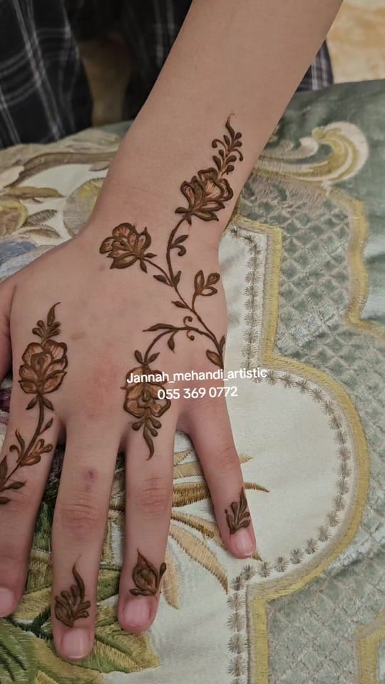 Post 1 by Jannah Mehandi Artistic on TikTok (video)