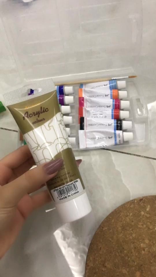 Post 5 by Y on TikTok (video)