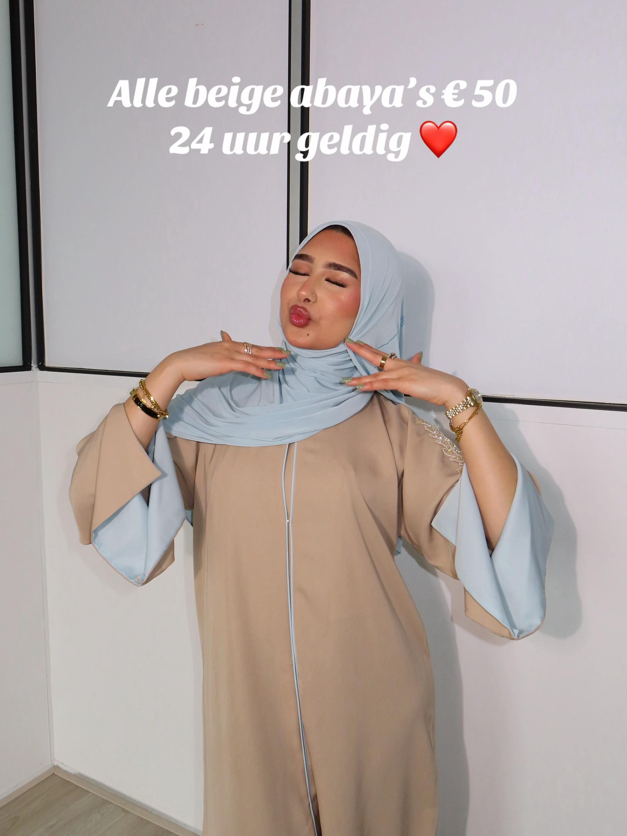 Post 3 by Nouch - Handmade abaya’s ✨✨✨✨ on TikTok (video)