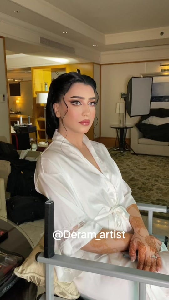 Post 10 by Deram_artist on TikTok (video)