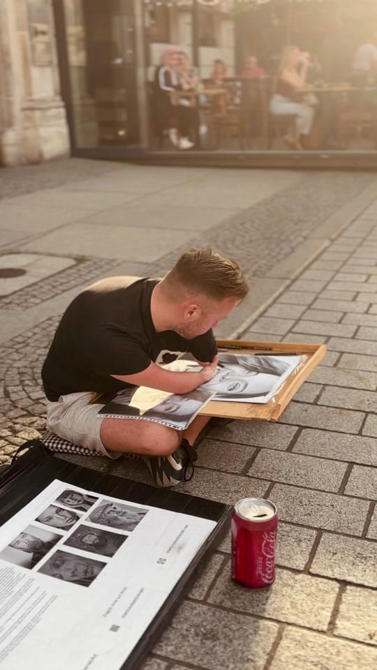 Post 6 by mariuszkedzierski on TikTok (video)