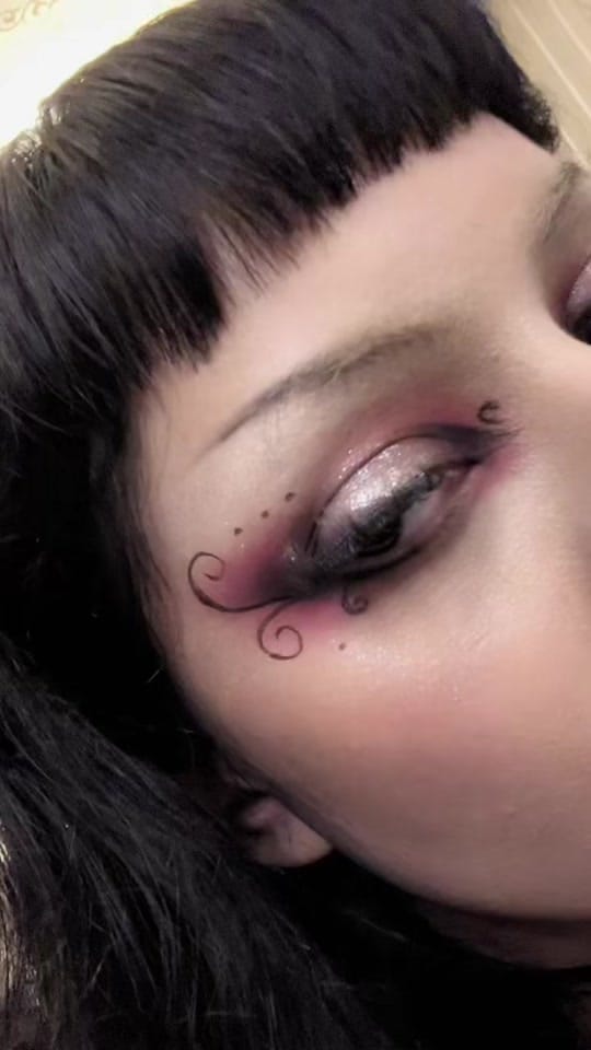 Post 7 by Yaz Omni on TikTok (video)