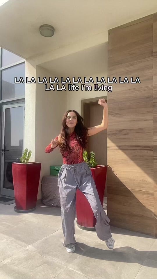 Post 8 by yas on TikTok (video)