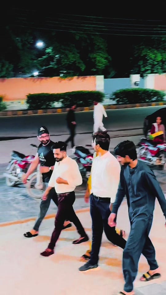 Post 8 by Dubai Mobile Samundri ✅ on TikTok (video)