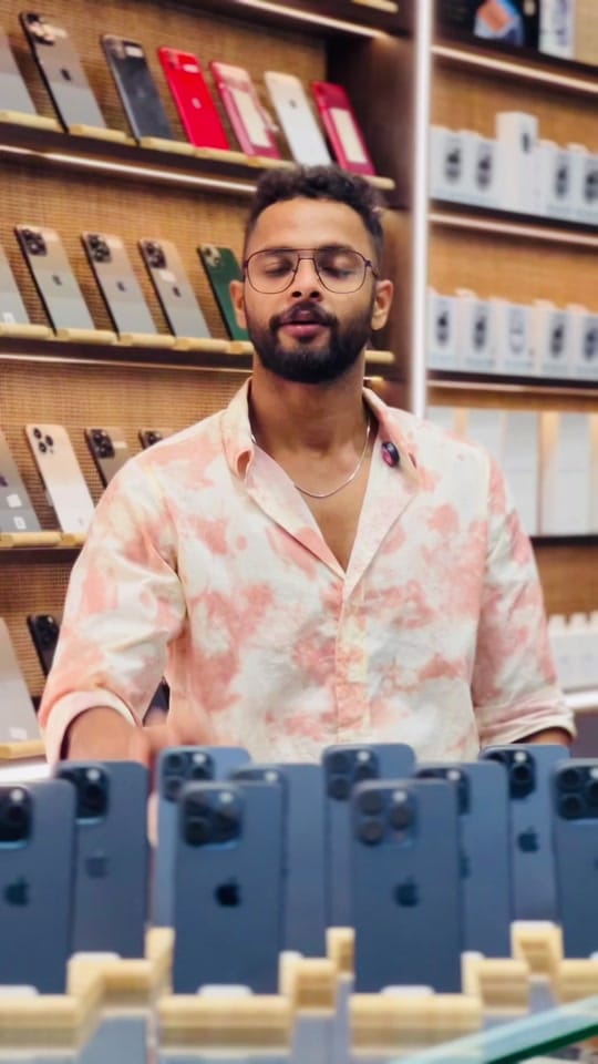 Post 7 by KARAMA_FONEGARAGE on TikTok (video)