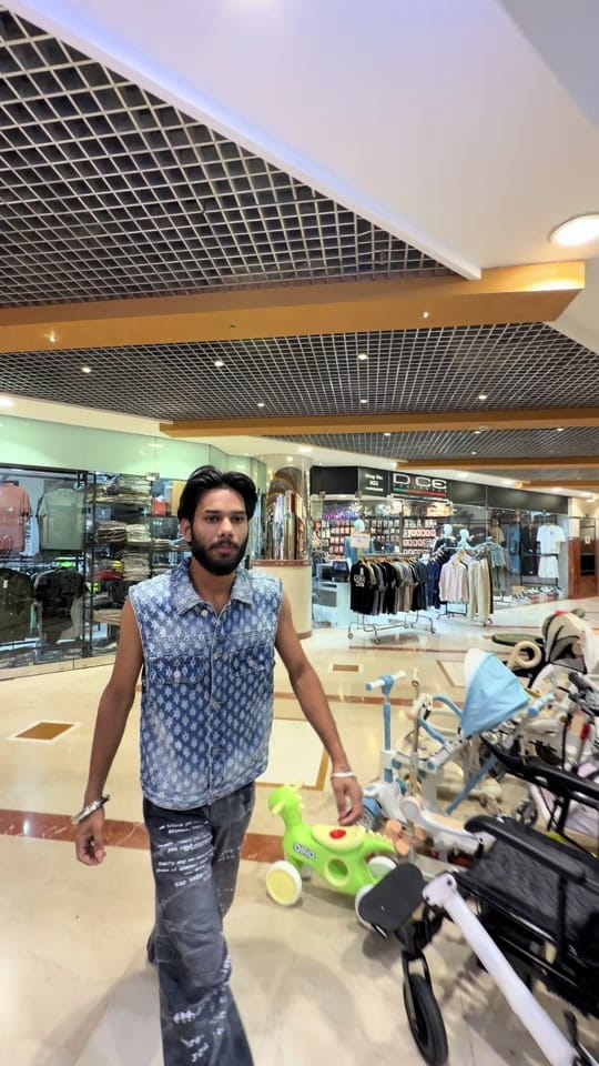 Post 3 by Amazing Outlet on TikTok (video)