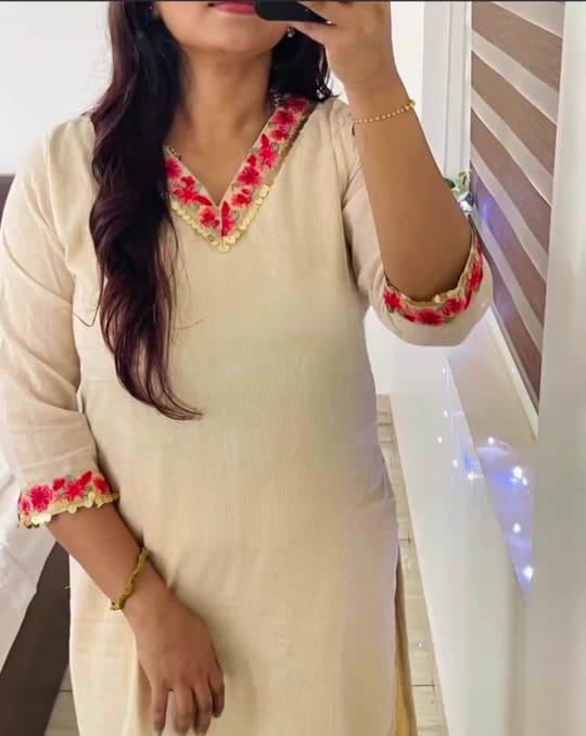 Post 9 by ANAQA_WARDROBE_SHARJAH on TikTok (video)