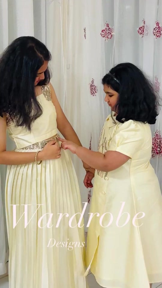 Post 4 by ANAQA_WARDROBE_SHARJAH on TikTok (video)