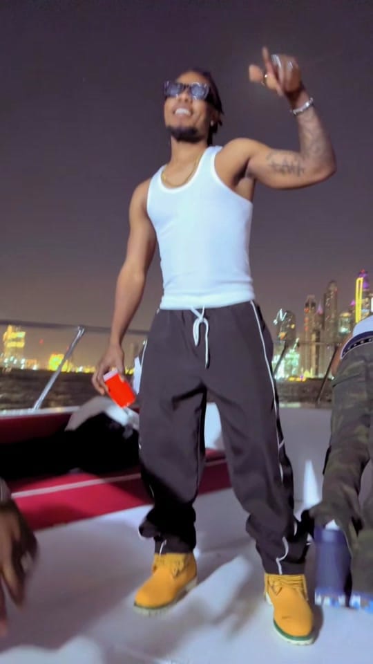 Post 2 by ASHTAG DEBARBER 🦅🇬🇭🇦🇪 on TikTok (video)
