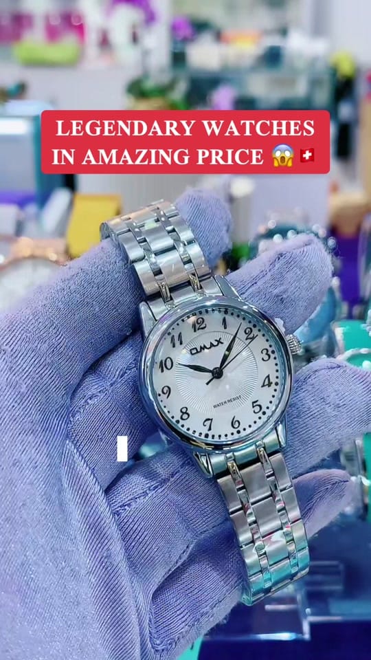 Post 1 by RS Outlet Dubai on TikTok (video)