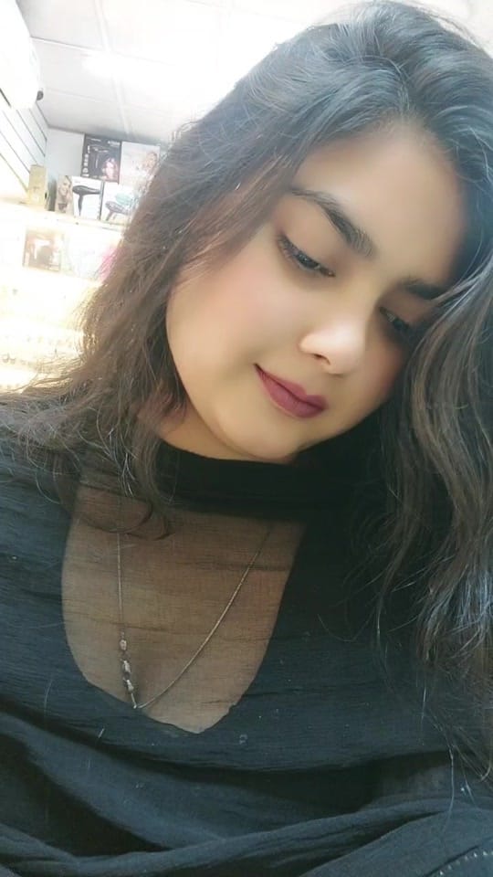 Post 3 by Nancy Rajput on TikTok (video)