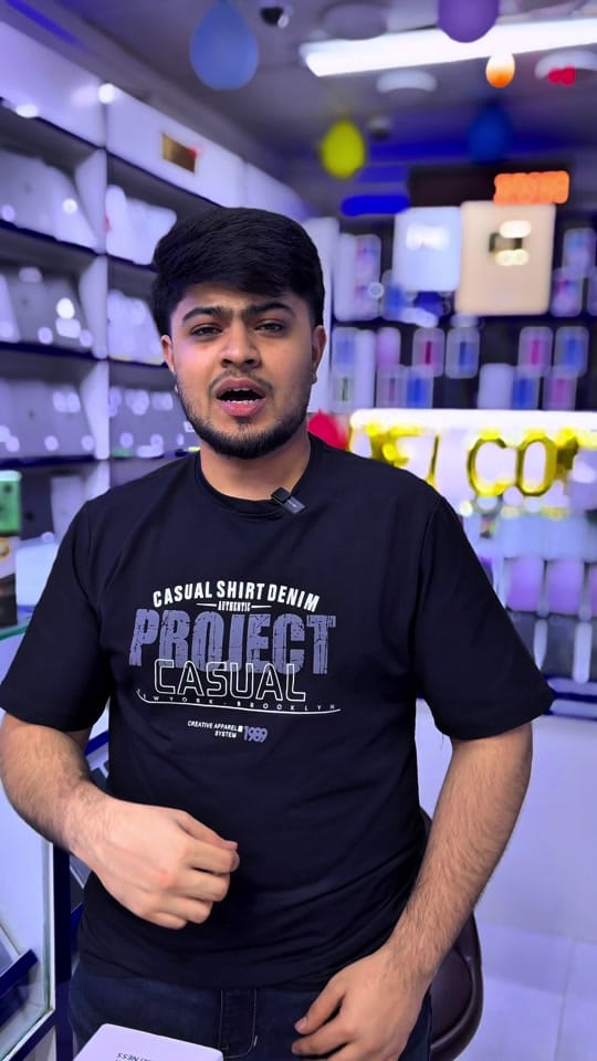 Post 7 by AKheeer Mobiles on TikTok (video)