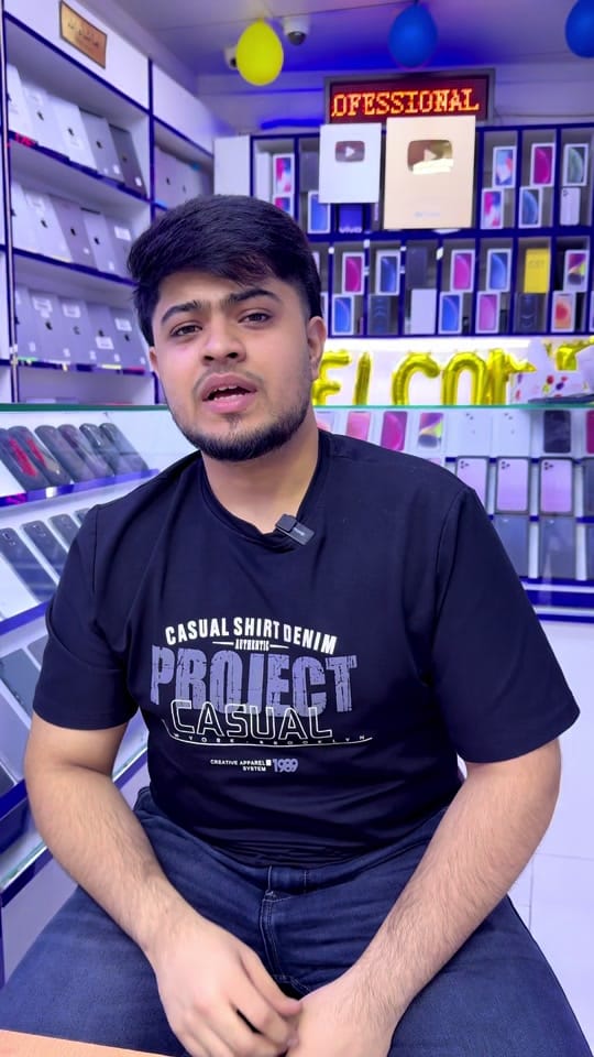 Post 9 by AKheeer Mobiles on TikTok (video)