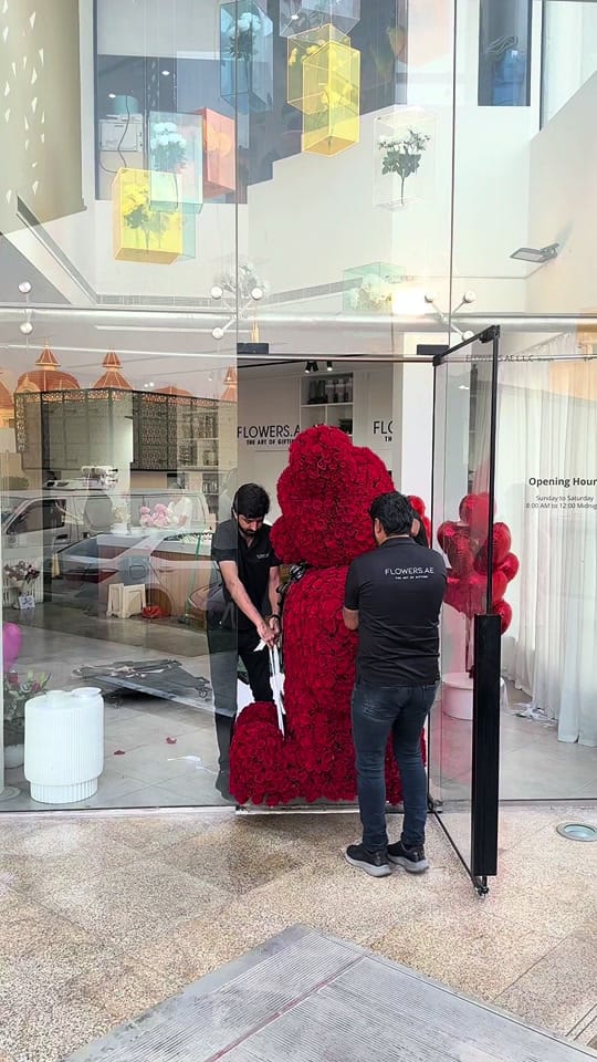 Post 10 by flowers.ae on TikTok (video)