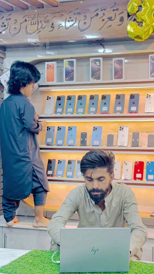 Post 6 by Tayyab Mobile Official on TikTok (video)
