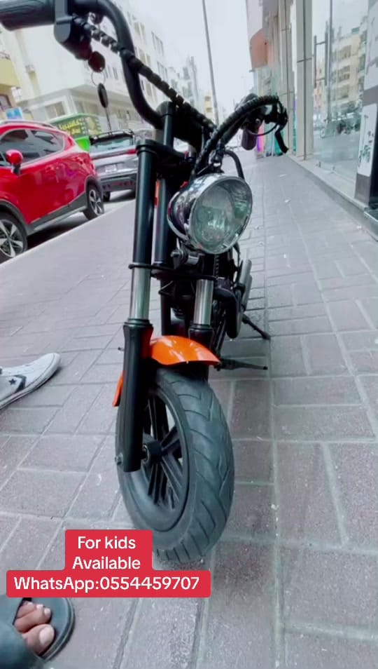 Post 7 by Chinese factory in Dubai on TikTok (video)