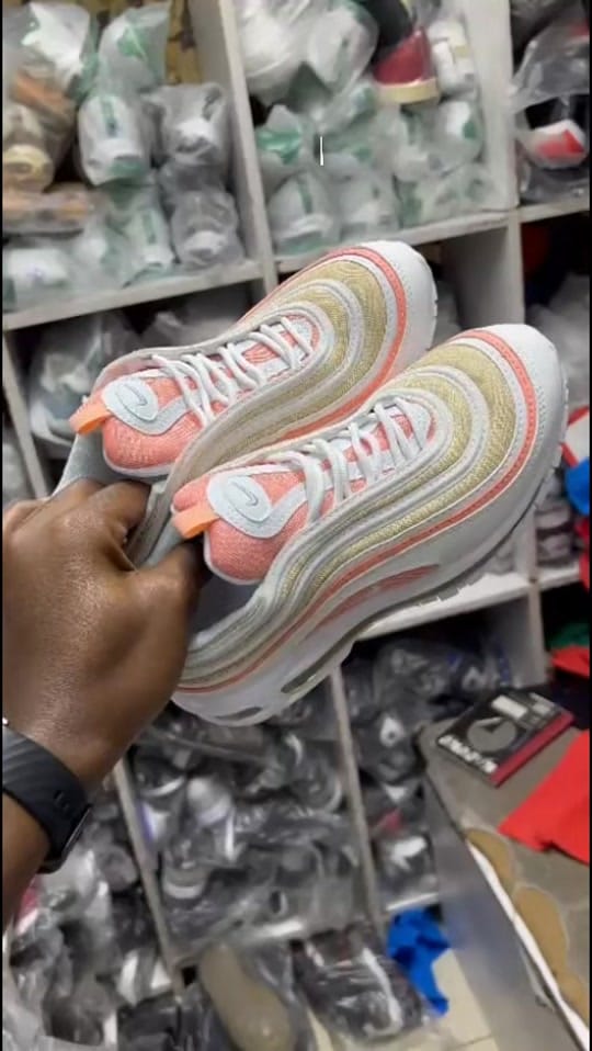 Post 6 by OLINGO FASHION on TikTok (video)