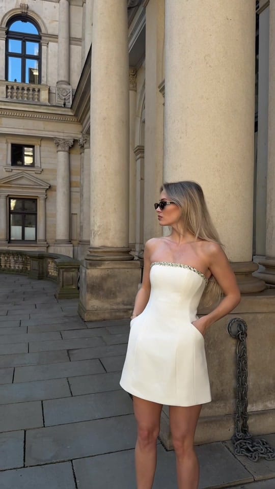 Post 6 by Chic Le Frique on TikTok (video)
