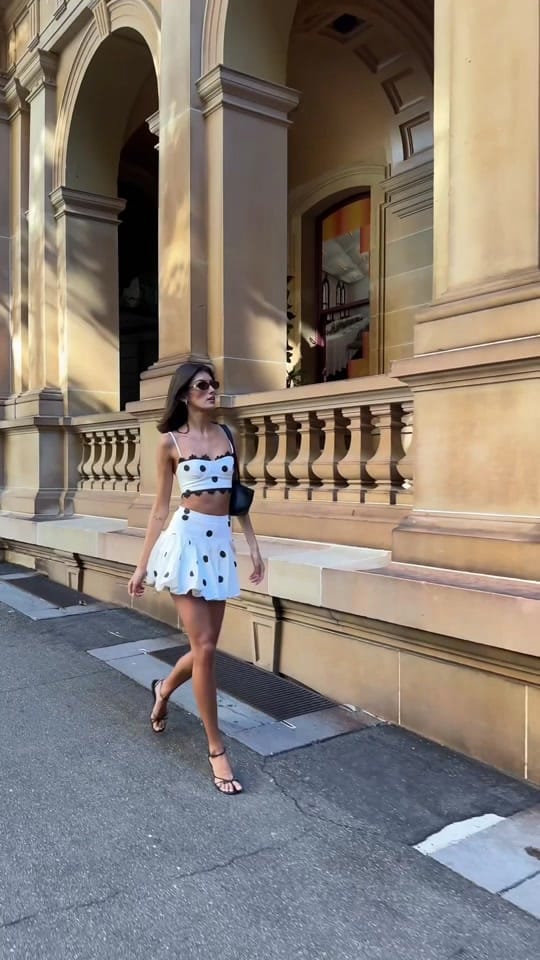 Post 3 by Chic Le Frique on TikTok (video)