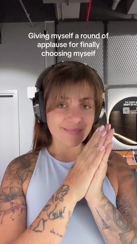 Post 8 by FOXXY on TikTok (video)