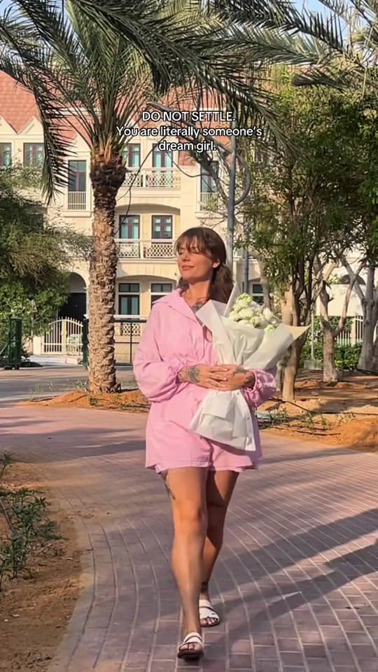 Post 1 by FOXXY on TikTok (video)