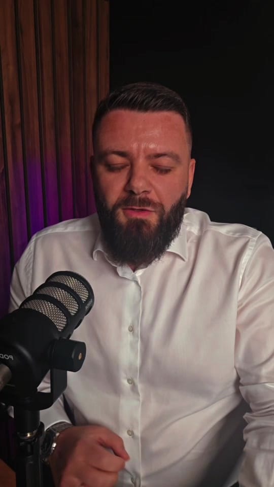 Post 2 by Amarildo Sterkaj 🧑‍🚀 on TikTok (video)