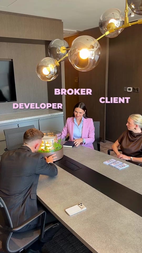 Post 3 by Alessia | Dubai Real Estate on TikTok (video)