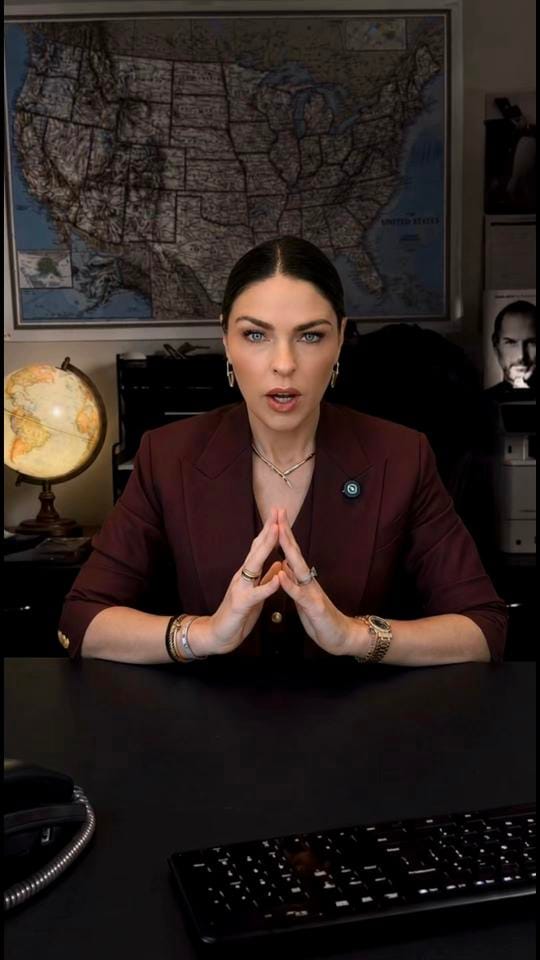 Post 9 by Alessia | Dubai Real Estate on TikTok (video)