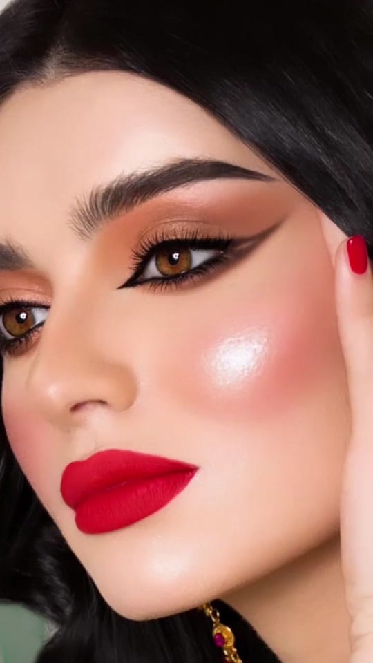 Post 10 by Suela Alliu🦅🇦🇱📍🇦🇪 on TikTok (video)