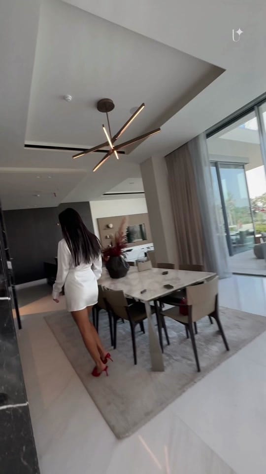 Post 2 by Dubai Umbrella Real Estate on TikTok (video)
