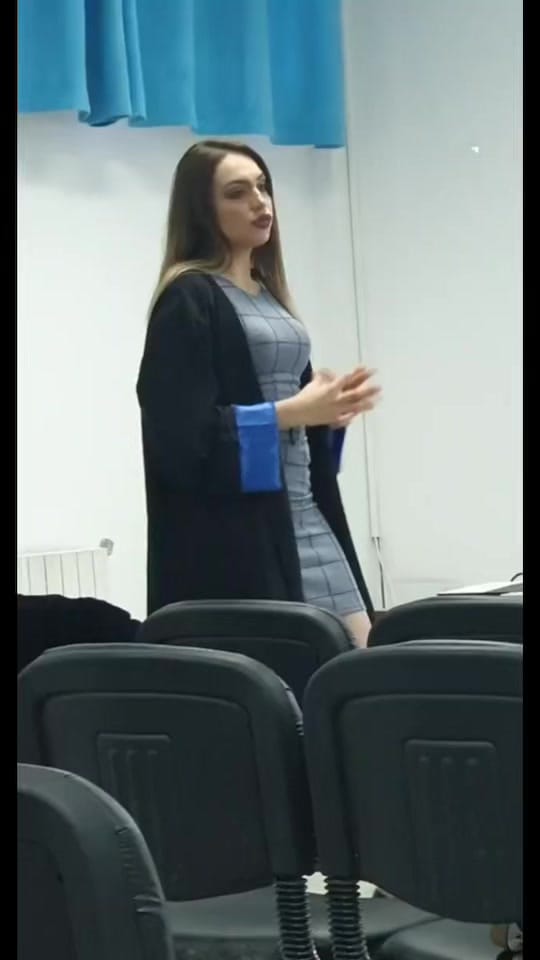Post 10 by Raoua khalil on TikTok (video)