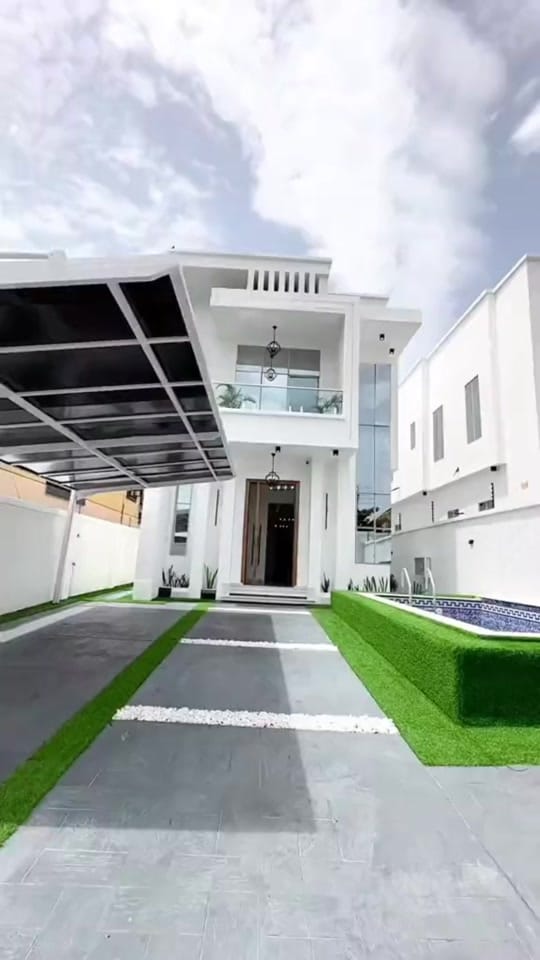Post 1 by MOLEKKIAJAHPROPERTIES LTD on TikTok (video)