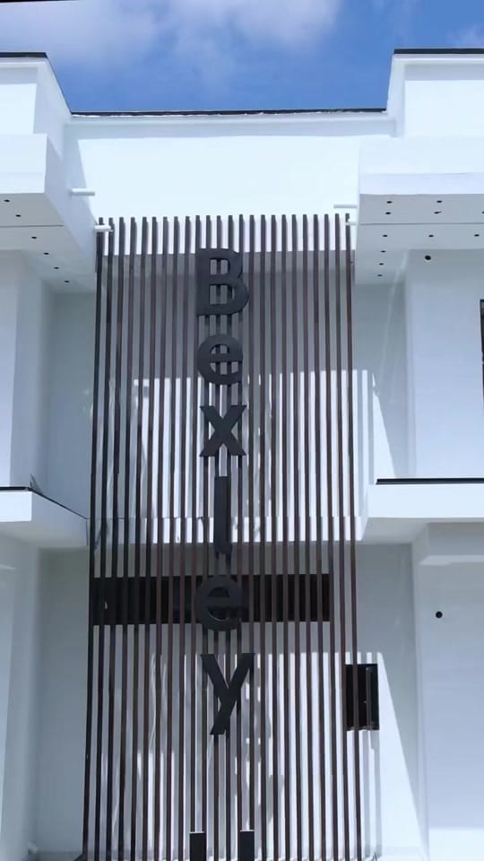 Post 3 by MOLEKKIAJAHPROPERTIES LTD on TikTok (video)