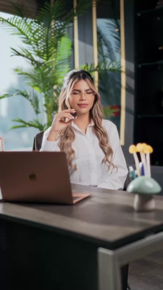 Post 2 by Giovanna Miug on TikTok (video)