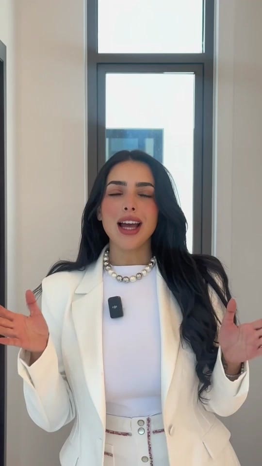 Post 10 by Sarah.aboutaleb on TikTok (video)