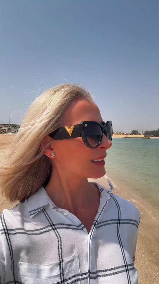 Post 4 by Sandra on TikTok (video)