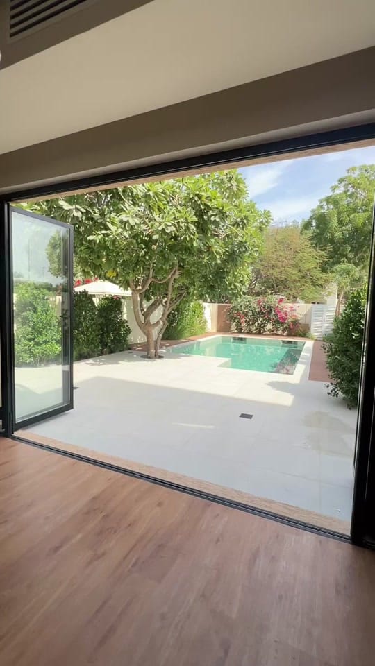 Post 4 by insideemiratesliving on TikTok (video)