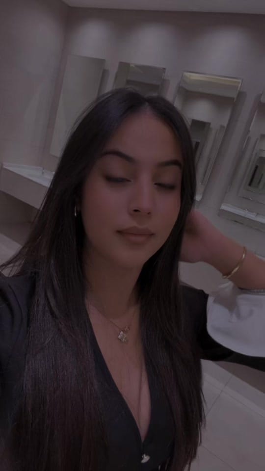 Post 1 by Youssra_sellsdubai on TikTok (video)
