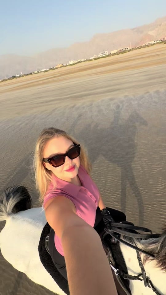 Post 8 by Yana.DXB. on TikTok (video)