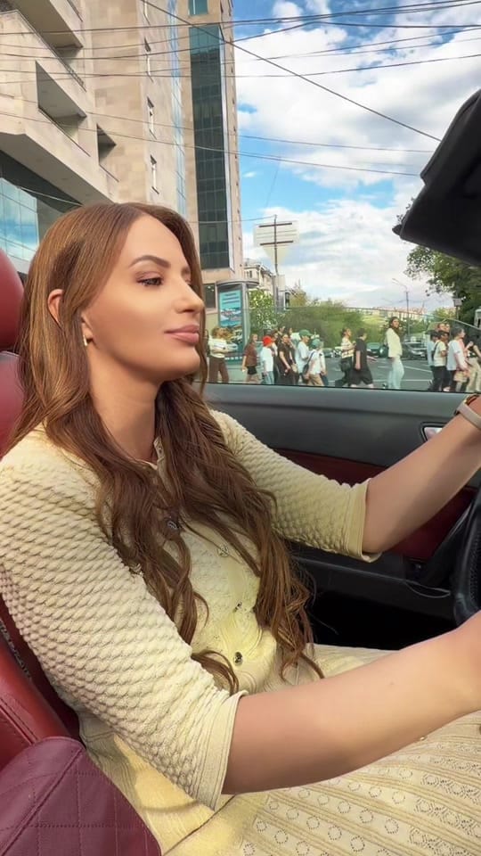 Post 3 by araevna_dubai_investments on TikTok (video)