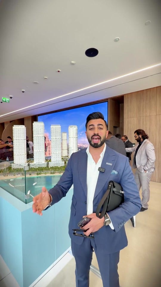 Post 2 by Farooq Syed on TikTok (video)