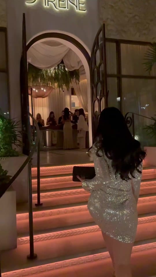 Post 3 by Munisa Mirza on TikTok (video)