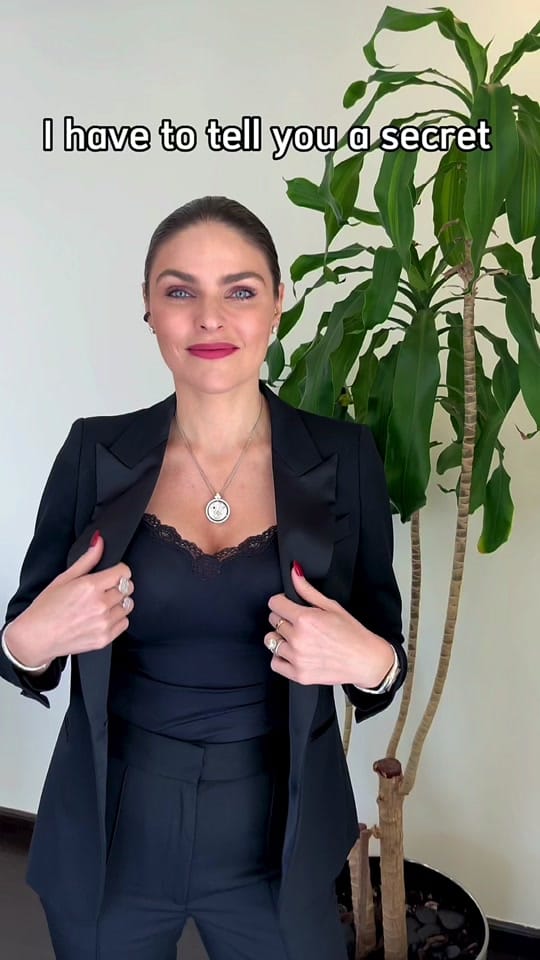 Post 6 by Alessia Sheglova on TikTok (video)
