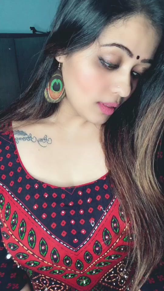 Post 2 by Paaru on TikTok (video)