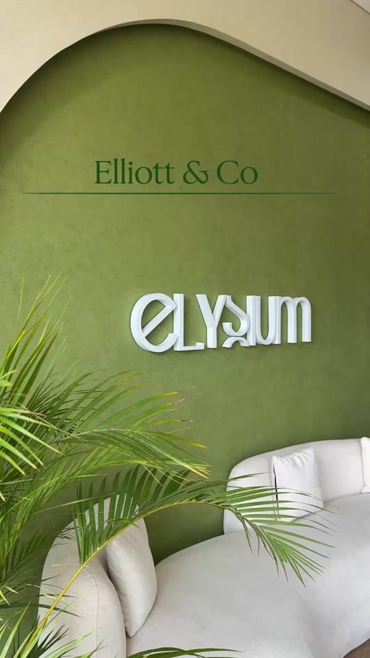 Post 2 by Sophie Elliott on TikTok (video)