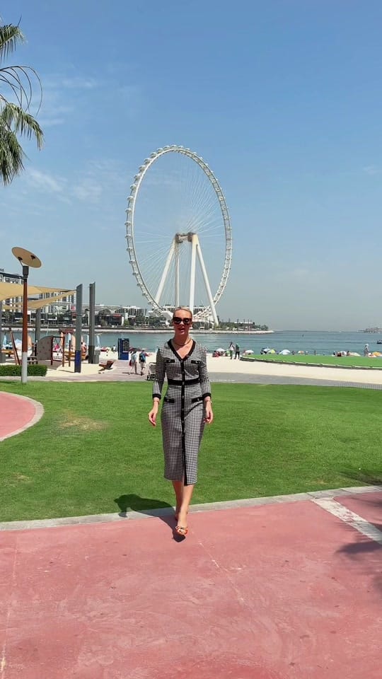 Post 10 by Sophie Elliott on TikTok (video)