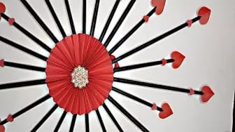 Post 10 by Best Crafting Hacks on YouTube (video)