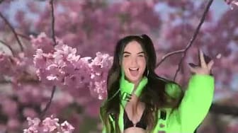 Post 10 by Samantha Camara on YouTube (video)